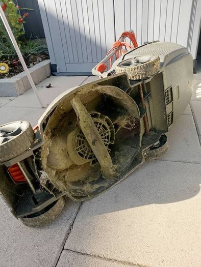 Flymo electric lawnmower