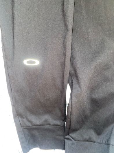 Oakley bottoms Pants size XL brand new