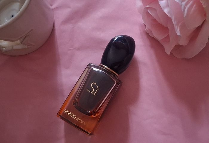 Si Giorgio Armani