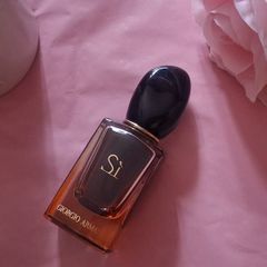 Si Giorgio Armani