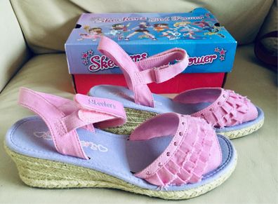 Girls Sketchers sandals