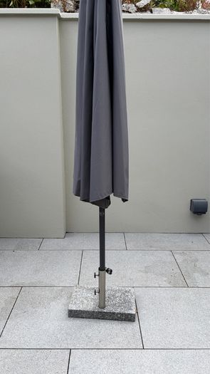 parasol and base