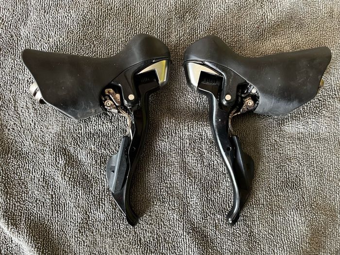 Shimano 105 shifters