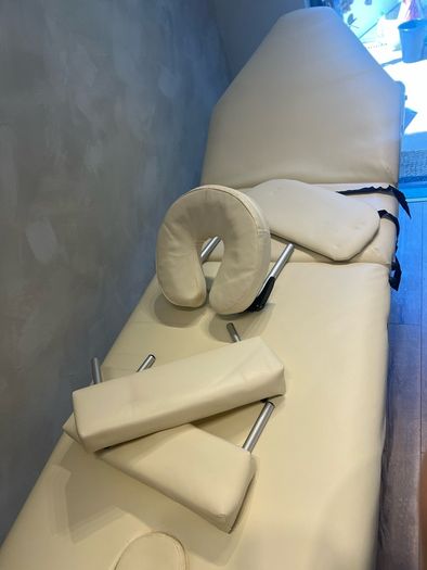 Beauty / Salon bed