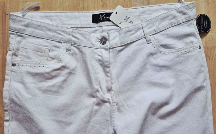 White Jeans
