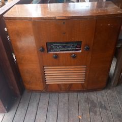 Old Pilot radio, restoration project, D18