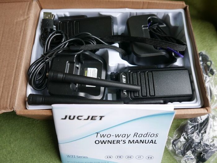 JUKJET Walkie Talkies, Two-Way Radio (VHF/UHF) FM W31 2PCS - W31 Two Way Radio for Adults