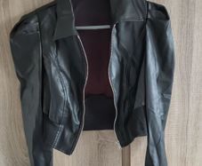 Black jacket Size s sm Price 38 EURO