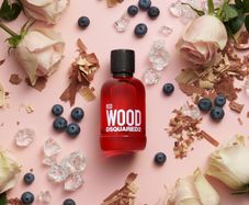 Red wood Dsquared2 perfume nearly full