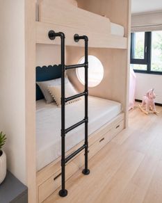 Bunk Bed/ Wall Ladder
