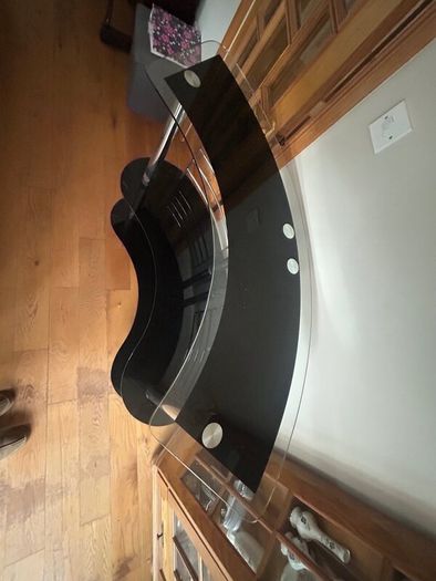 Furniture Glass shelves or Bar counter