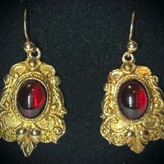 9k Gold Garnet Drop Earrings