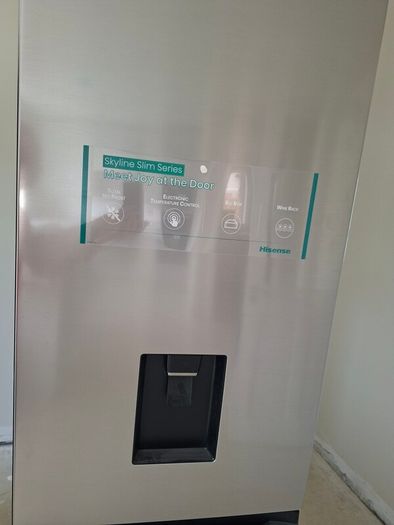 Hisense fridge freezer