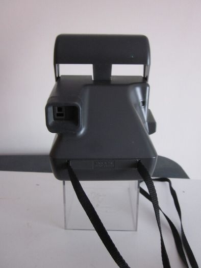 Polaroid 636 Close Up Vintage Instant Camera.