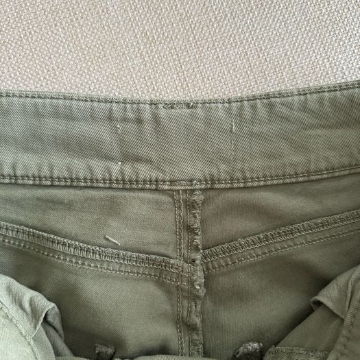 HM mid waist khaki chino pants in size S/8/36
