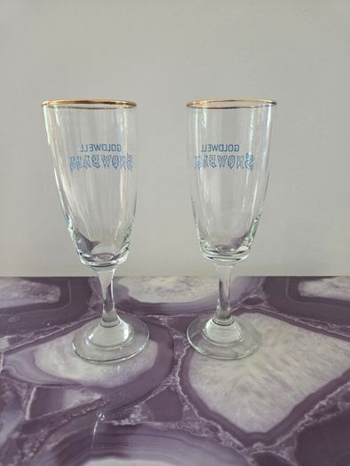 vintage pint glass