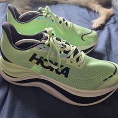Hoka Skyward X Luna/Moth/Black size 10