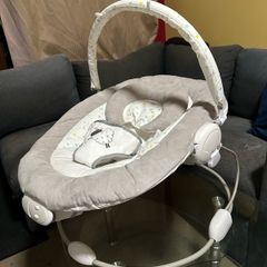 Baby bouncer