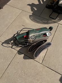 Bosch PBS 75 A Belt Sander (710W) + Extra Sanding Belt