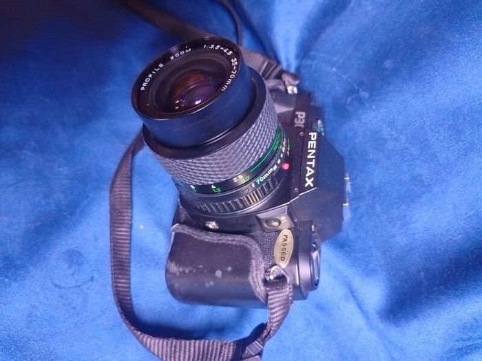 Vintage Pentax P30 35mm Film SLR Camera with 35-70mm Zoom Lens