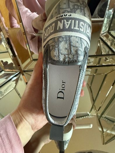 Dior girls sneaker size3
