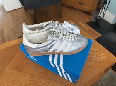 New Adidas Gazelle indoor trainers silver/chrome  10.5uk 45.3eu