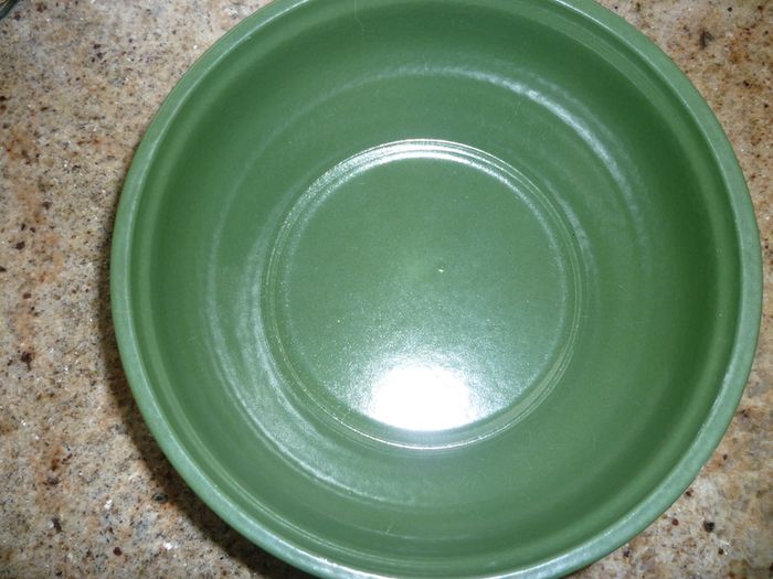 Giant Serving platter, Ramekins, Bowls, Dish. Plate. Moville. 8 ITEMS