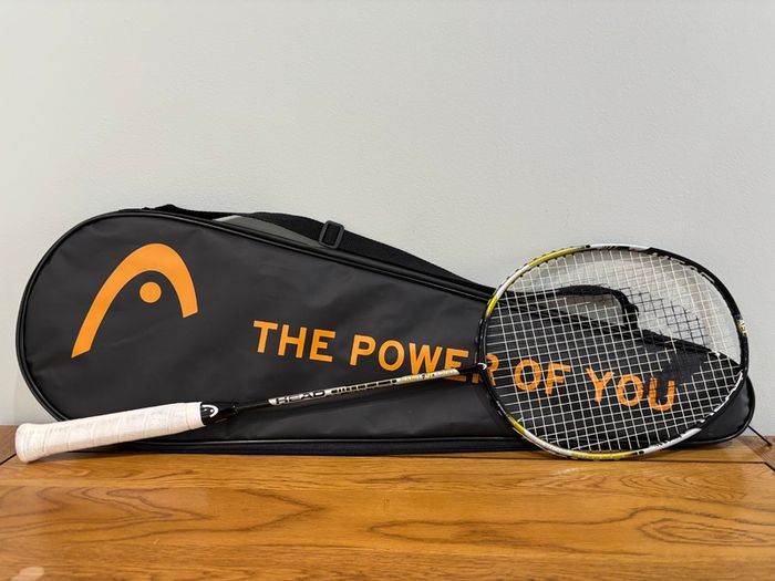HEAD Badminton Racket with shuttlecocks