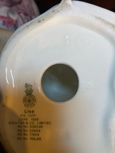 Royal Doulton figurine "Lisa"