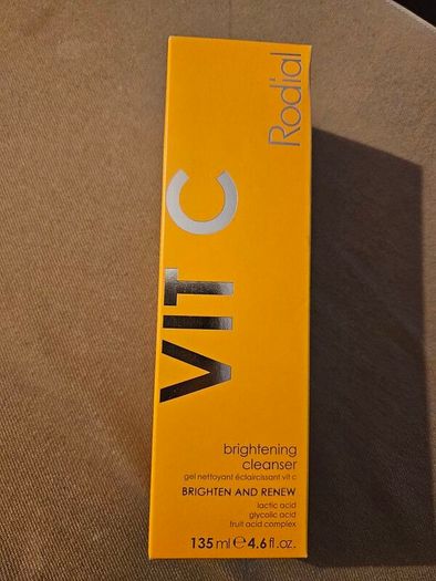 Rodial Vitamin C brightening Cleanser