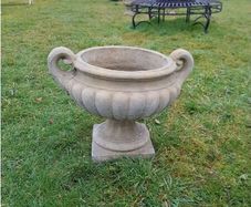 Victorian Urn EG009