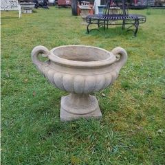 Victorian Urn EG009