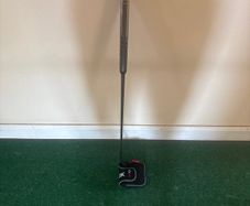 Left handed putter
