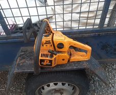 chainsaw