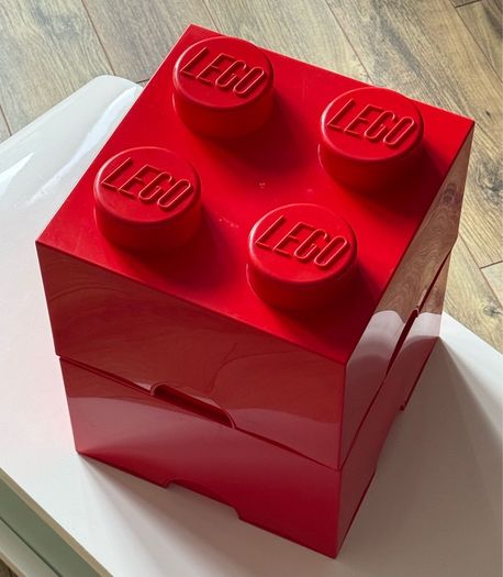 Red LEGO 4-Stud Storage Bricks Stackable Lift-Off Lid (Pair)