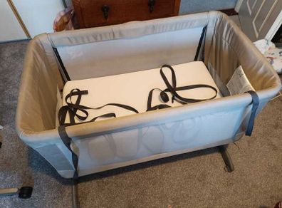 Graco Sweet2Sleep Bedside Crib Oatmea