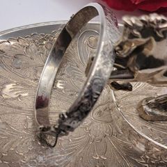 Vintage sterling silver bangle