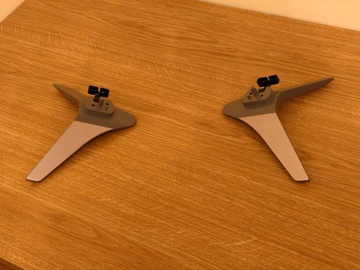 Original LG TV Stand Feet / Legs for 43UH650V and similar