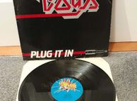 main image for ad Mama's Boys Plug It In 1982 Original Vinyl Lp