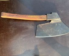 Goosewing hewing axe