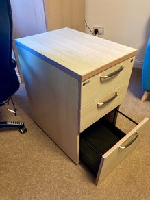 Large Desk Pedestal / Filing Cabinet