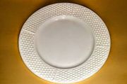 Tiffany Weave Dinner plates x5 plus 3