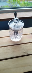 Crystal condiment