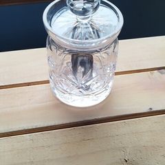 Crystal condiment