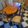kitchrn table and chairs Image 7
