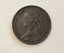 Q Victoria Farthings X2 1860 and 1867