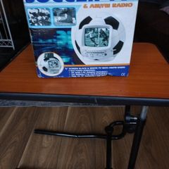 5 inch screen black and white portable soccer tvwith am/fm radio