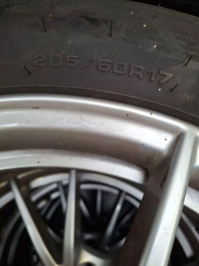 17 Inch alloys