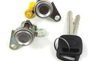 Front Left Right Door Lock Set Toyota Corolla E10 91-98 Ae100 Oe: 69051-12340