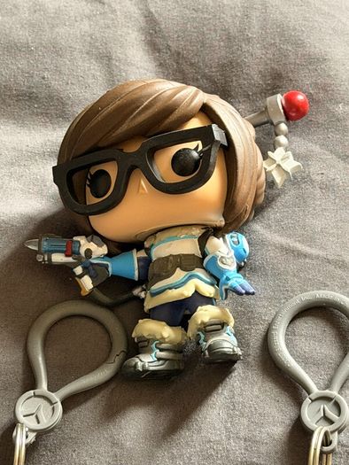 Overwatch Funko Pop + Backpack Hangars + Keychains, Backpack Hangers